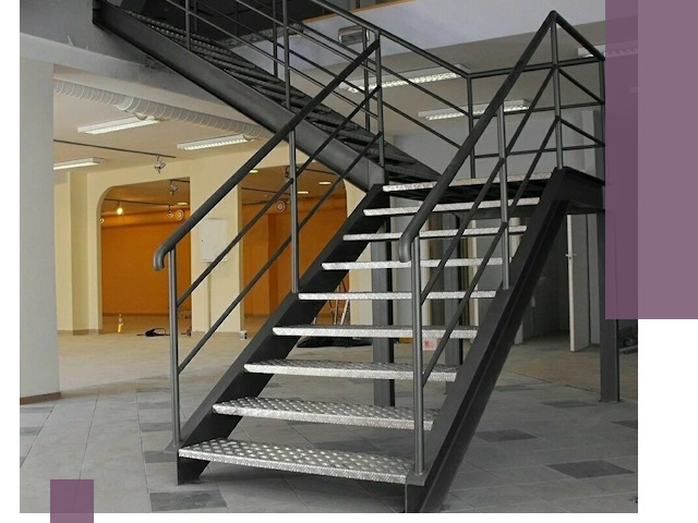 Лестницы для офиса в Рязани: изготовление, монтаж, демонтаж