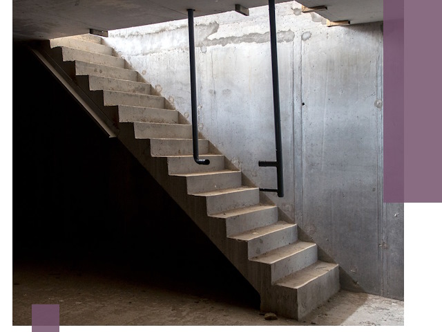 Изготовление и монтаж лестниц в подвале в Рязани