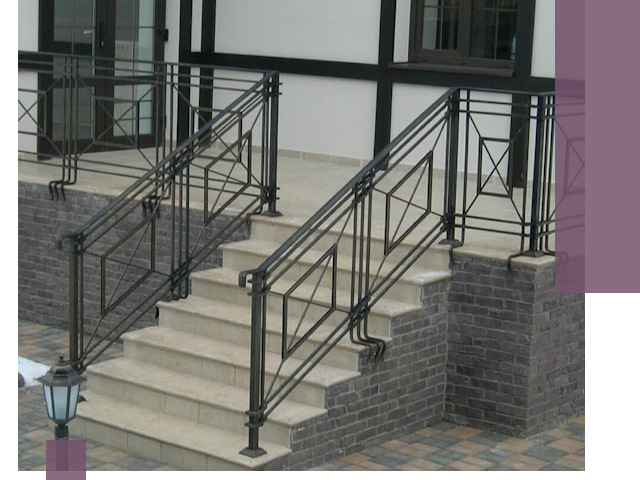 Перила для крыльца в Рязани — монтаж, изготовление и установка