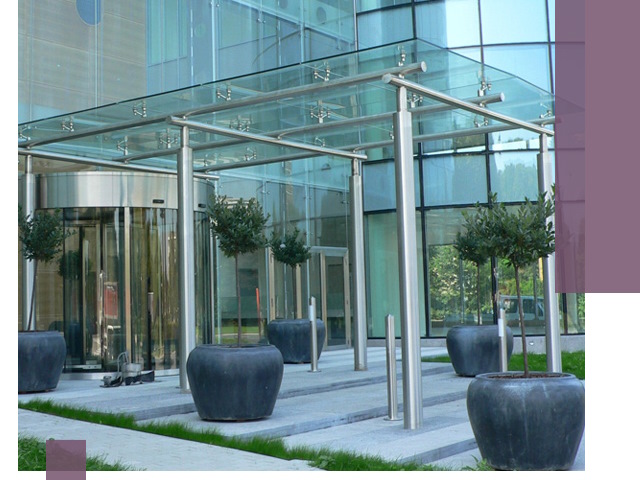 Навесы из стекла на заказ в Рязани — монтаж и установка